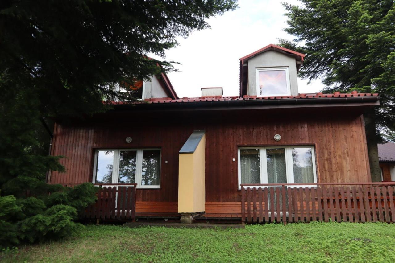 Osrodek Wypoczynkowy " Bieszczady" Hotel Myczkowce Exterior photo